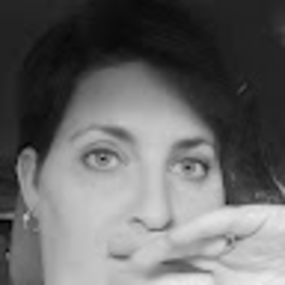 Meet your Posher, Catherine - Picture 1 of 1